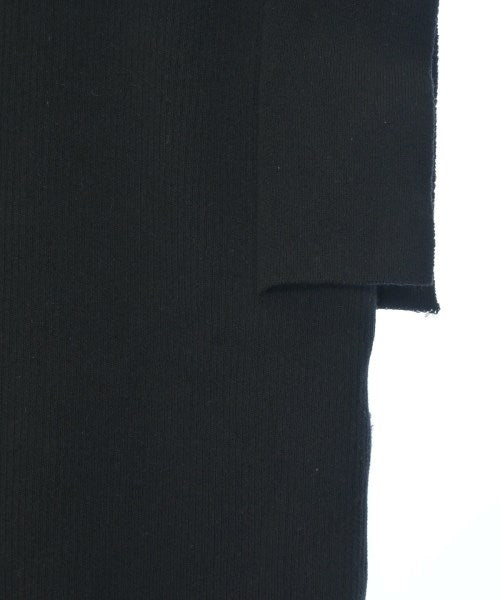 CLANE เสื้อแขนกุด