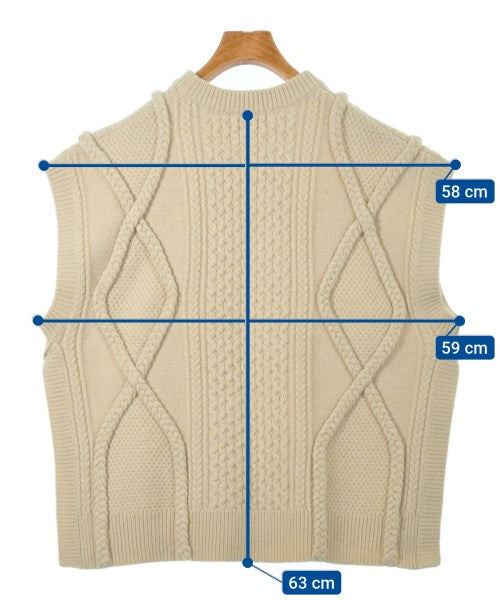 CLANE เสื้อแขนกุด