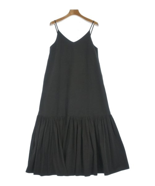 CLANE ชุดเดรส