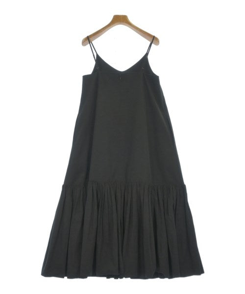 CLANE ชุดเดรส