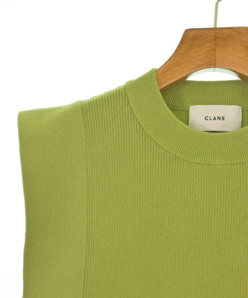 CLANE เสื้อแขนกุด