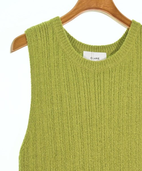 CLANE เสื้อแขนกุด