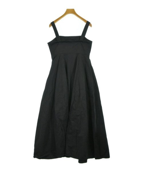 CLANE ชุดเดรส