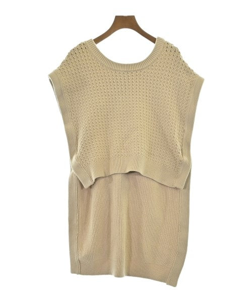 CLANE เสื้อแขนกุด