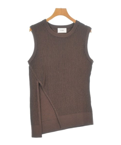 CLANE เสื้อแขนกุด