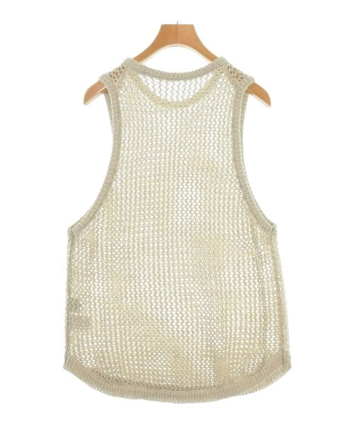 CLANE เสื้อแขนกุด