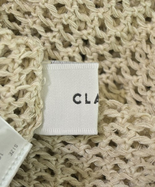 CLANE เสื้อแขนกุด