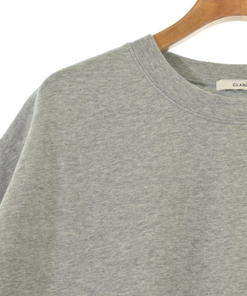 CLANE เสื้อยืด/เสื้อท็อปส์
