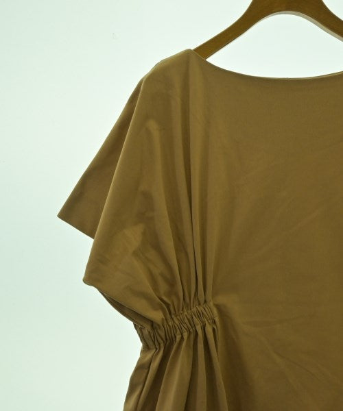 CLANE เสื้อยืด/เสื้อท็อปส์