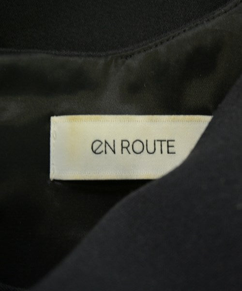 EN ROUTE เสื้อสตรี