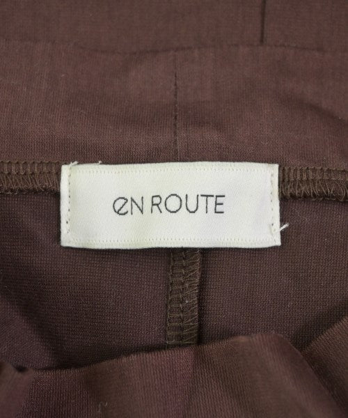 EN ROUTE เสื้อยืด/เสื้อท็อปส์