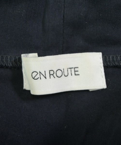EN ROUTE เสื้อยืด/เสื้อท็อปส์