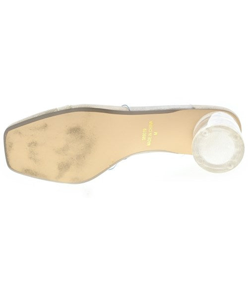 V VII XII XXX รองเท้าแตะ