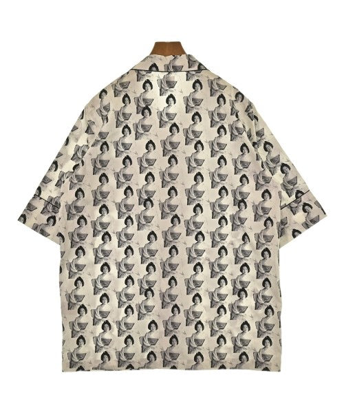 IKUMI เสื้อลำลอง