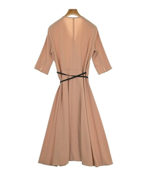 Decade BEIGE ชุดเดรส