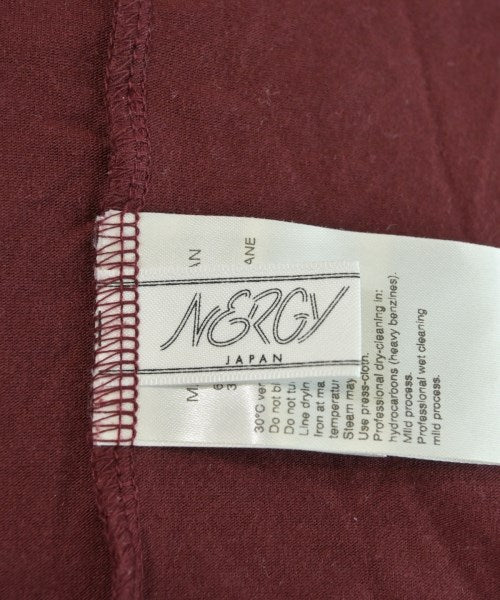 NERGY เสื้อยืด/เสื้อท็อปส์