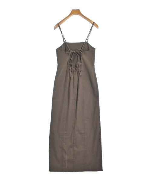 Andemiu ชุดเดรส