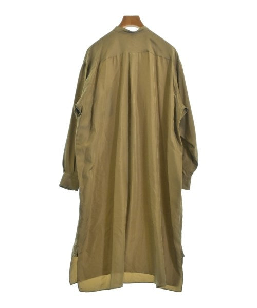 COMOLI เดรสที่เป็นเสื้อเชิ้ตตัวยาว