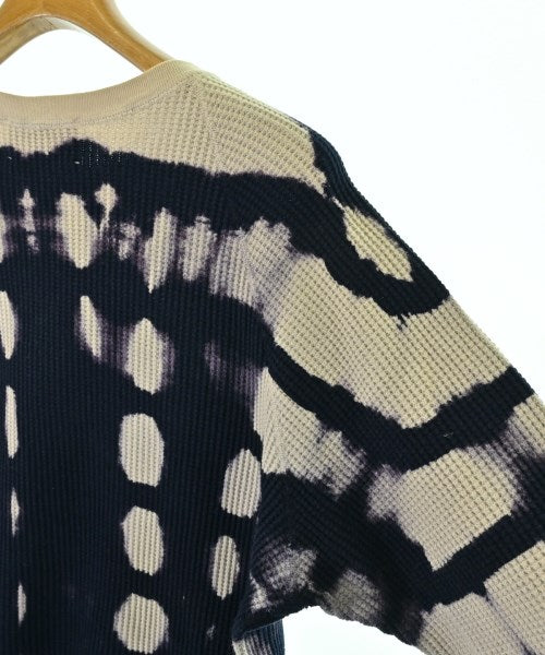 UNUSED เสื้อยืด/เสื้อท็อปส์