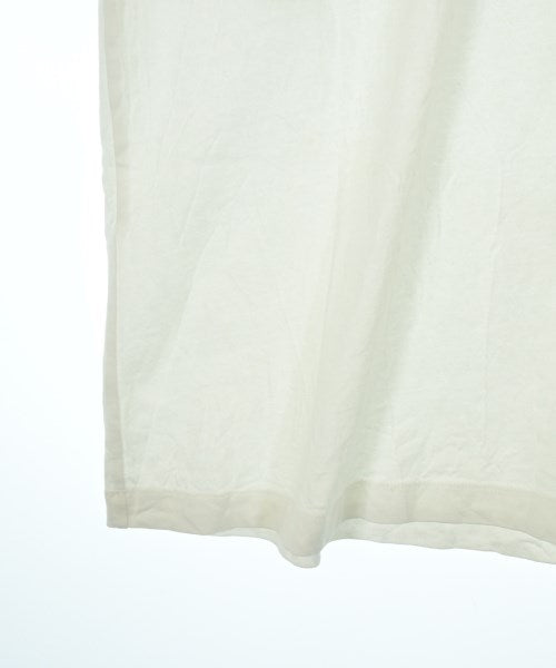 JUN RED เสื้อยืด/เสื้อท็อปส์