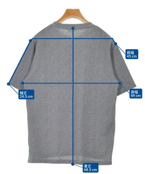 JUN RED เสื้อยืด/เสื้อท็อปส์