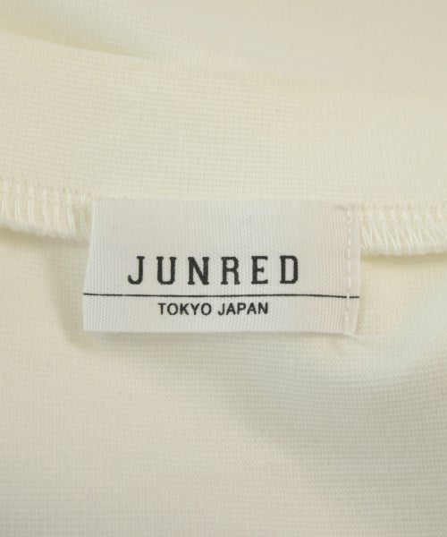 JUN RED เสื้อยืด/เสื้อท็อปส์