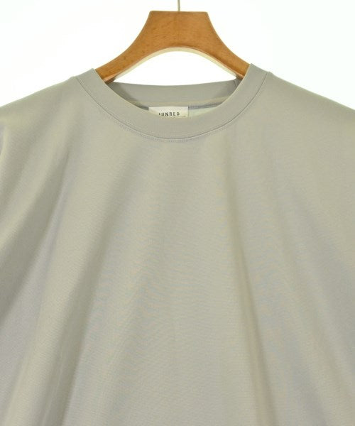 JUN RED เสื้อยืด/เสื้อท็อปส์