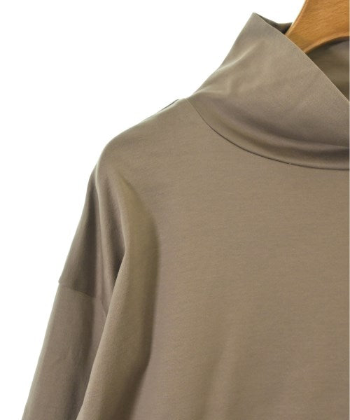 6(ROKU) เสื้อยืด/เสื้อท็อปส์