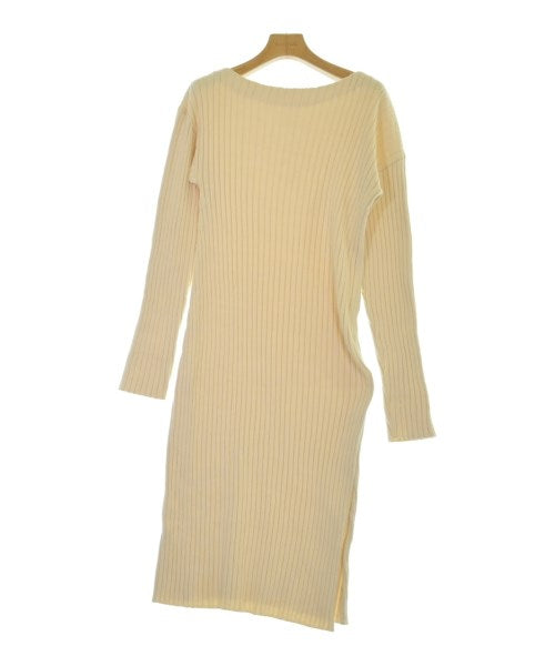 6(ROKU) ชุดเดรส