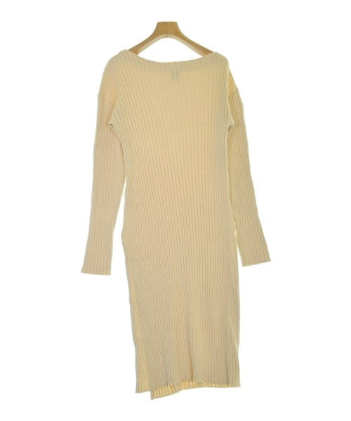 6(ROKU) ชุดเดรส