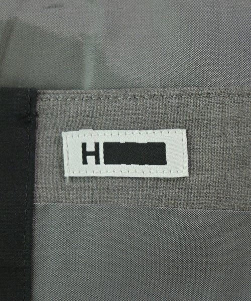 H BEAUTY&YOUTH เสื้อลำลอง