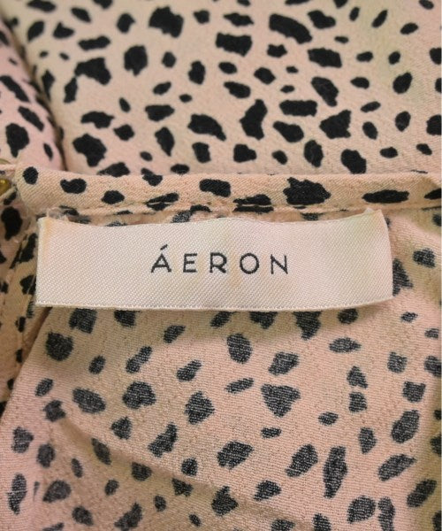 AERON เสื้อสตรี