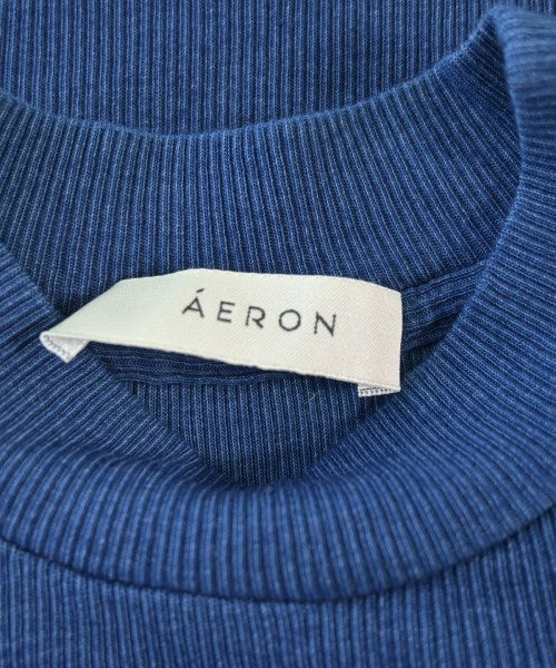 AERON เสื้อยืด/เสื้อท็อปส์