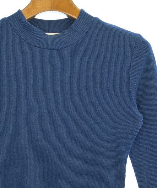 AERON เสื้อยืด/เสื้อท็อปส์