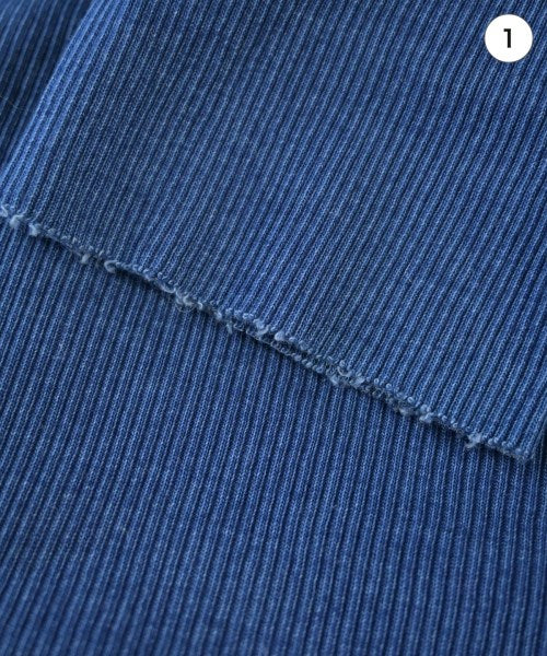 AERON เสื้อยืด/เสื้อท็อปส์