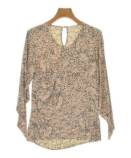 AERON เสื้อสตรี