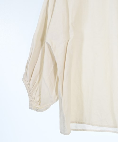 AERON เสื้อสตรี
