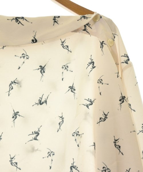 AERON เสื้อสตรี
