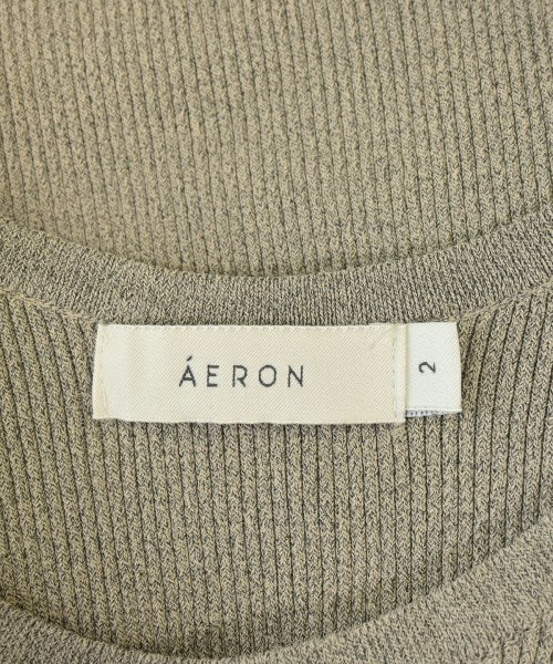 AERON เสื้อแขนกุด