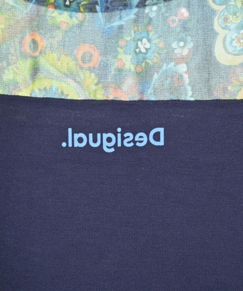 Desigual เสื้อยืด/เสื้อท็อปส์