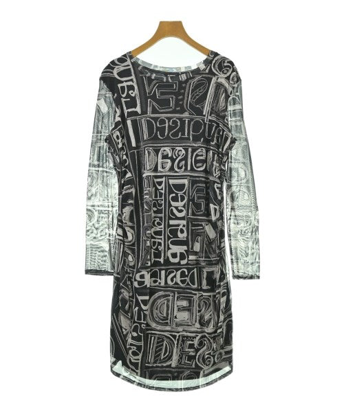 Desigual เสื้อยืด/เสื้อท็อปส์
