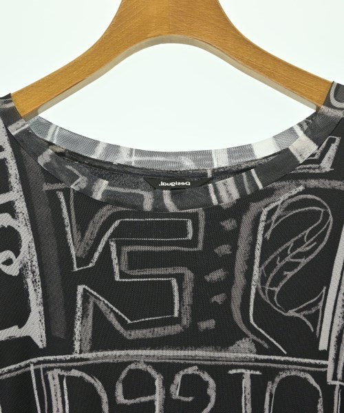 Desigual เสื้อยืด/เสื้อท็อปส์