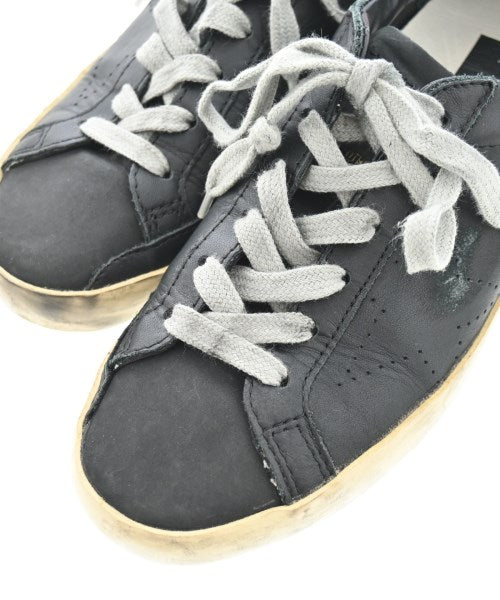 GOLDEN GOOSE รองเท้าผ้าใบ