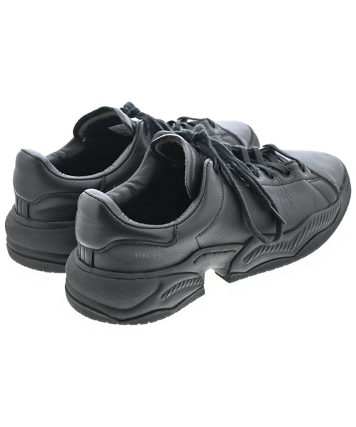 OAMC รองเท้าผ้าใบ