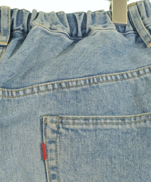 NEON SIGN ยีนส์