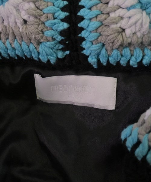 NEON SIGN แจ็คเก็ตเบลาส์ อื่น