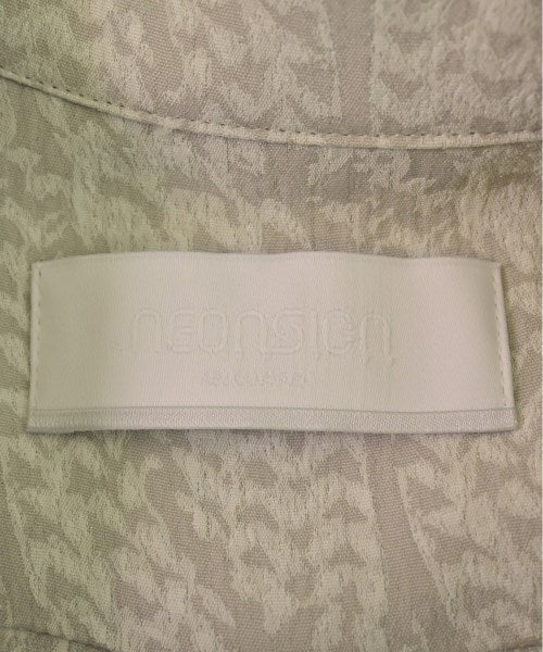 NEON SIGN เสื้อลำลอง