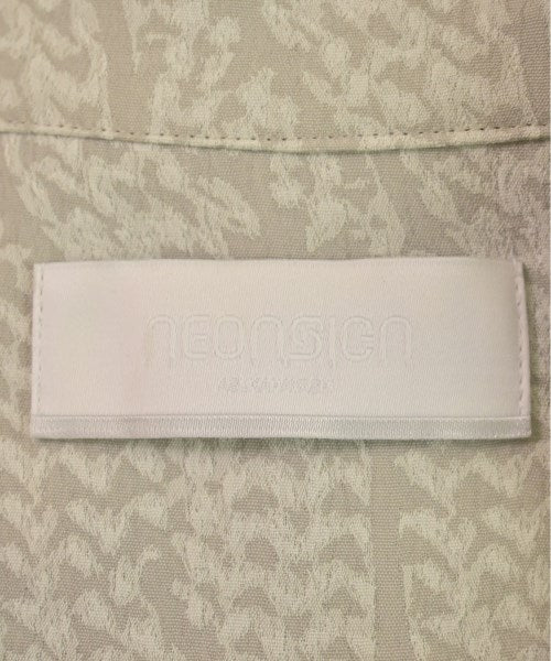 NEON SIGN เสื้อลำลอง