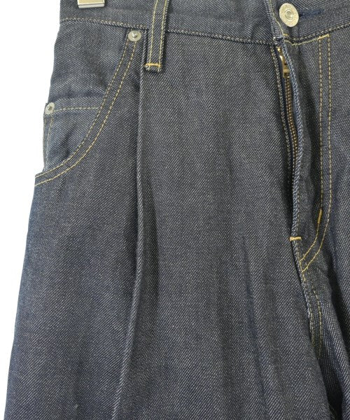 NEON SIGN ยีนส์