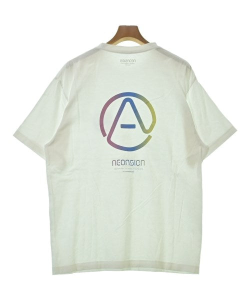 NEON SIGN เสื้อยืด/เสื้อท็อปส์